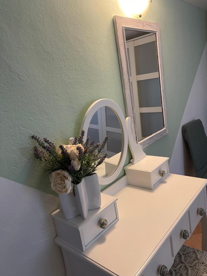 Apartment Mirana With Garden And Free Parking Zadar Exterior photo