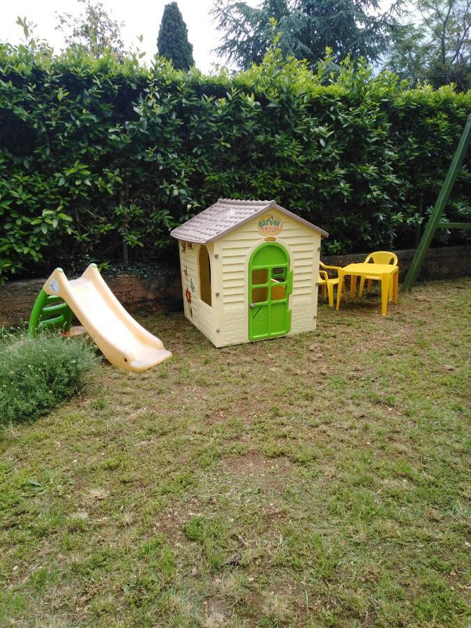 Apartment Mirana With Garden And Free Parking Zadar Exterior photo
